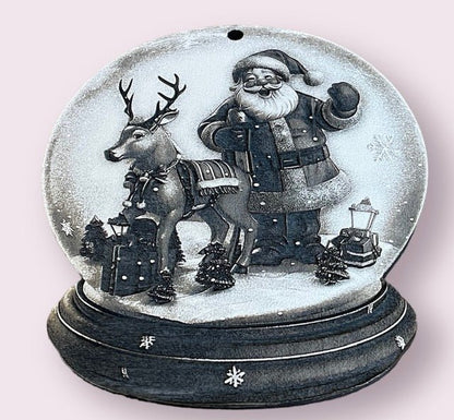 Snow globe Christmas ornament - Kato Kreations